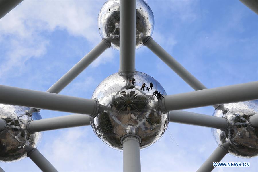 BELGIUM-BRUSSELS-ATOMIUM-CLEANING