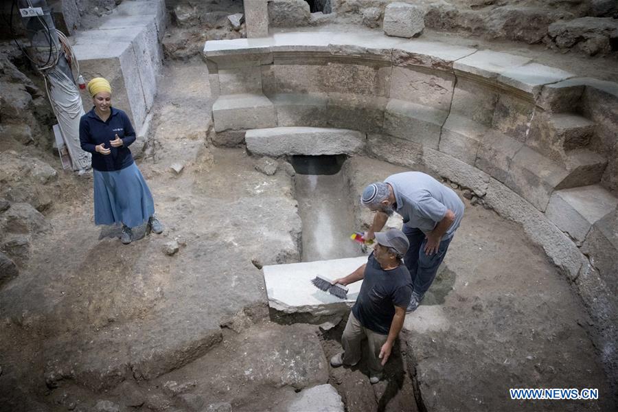 MIDEAST-JERUSALEM-WESTERN WALL-ARCHAEOLOGY