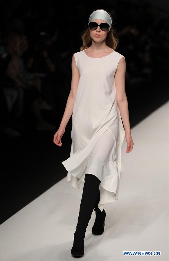 #CHINA-SHANGHAI-FASHION WEEK (CN)
