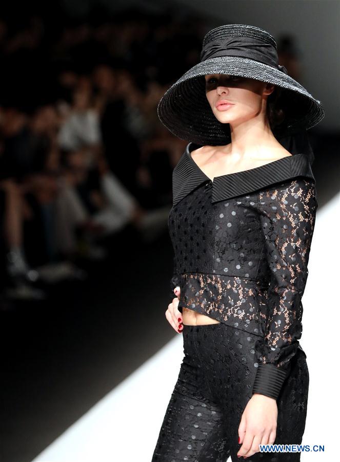 #CHINA-SHANGHAI-FASHION WEEK (CN)