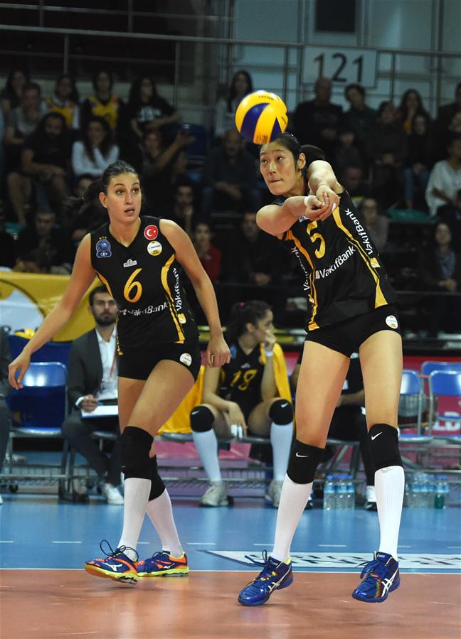 (SP)TURKEY-ANKARA-VOLLEYBALL-TURKISH WOMEN LEAGUE-VAKIFBANK VS HALKBANK