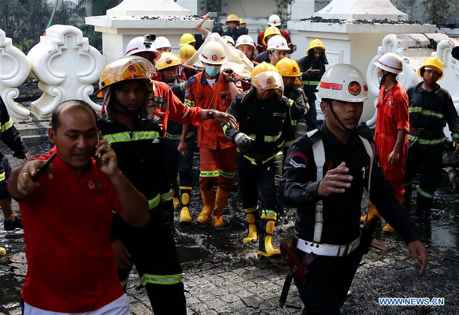 MYANMAR-YANGON-LAKESIDE HOTEL-FIRE