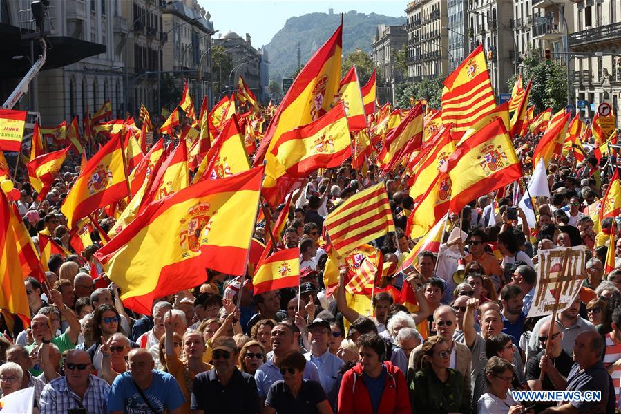 SPAIN-BARCELONA-MANIFESTATION-INDEPENDENTISM-OPPOSITION