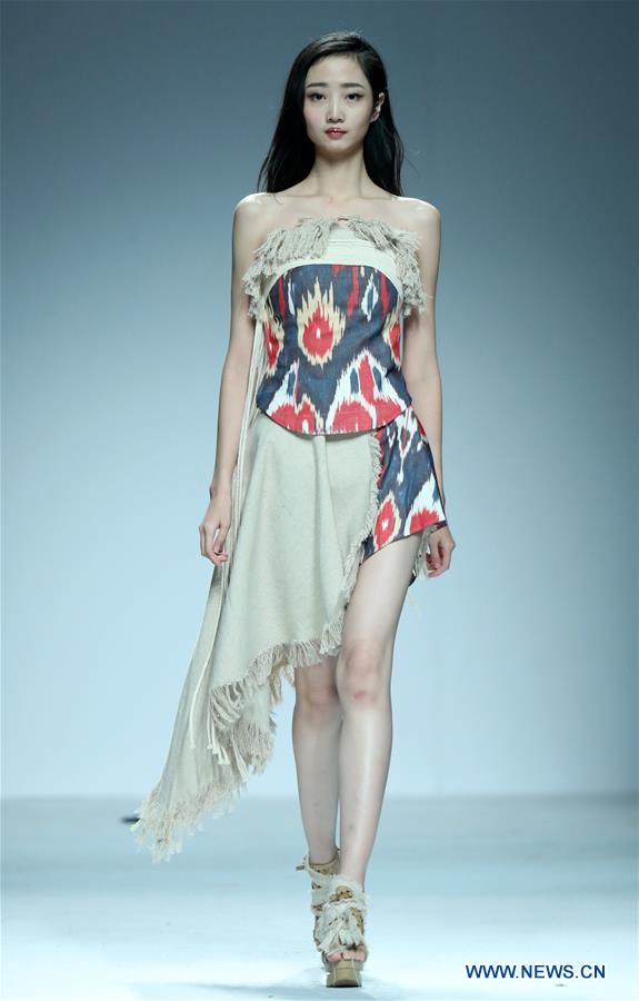 CHINA-BEIJING-FASHION WEEK (CN)