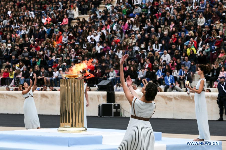 (SP)GREECE-ATHENS-OLYMPIC FLAME CEREMONY
