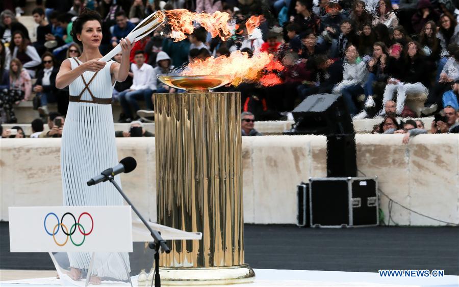 (SP)GREECE-ATHENS-OLYMPIC FLAME CEREMONY