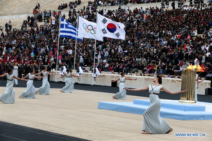 (SP)GREECE-ATHENS-OLYMPIC FLAME CEREMONY