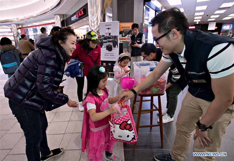 CANADA-RICHMOND-HALLOWEEN-KIDS-CELEBRATIONS