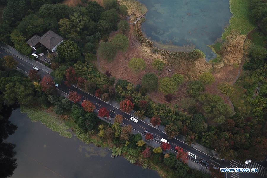 CHINA-HANGZHOU-WEST LAKE-AUTUMN SCENERY (CN)