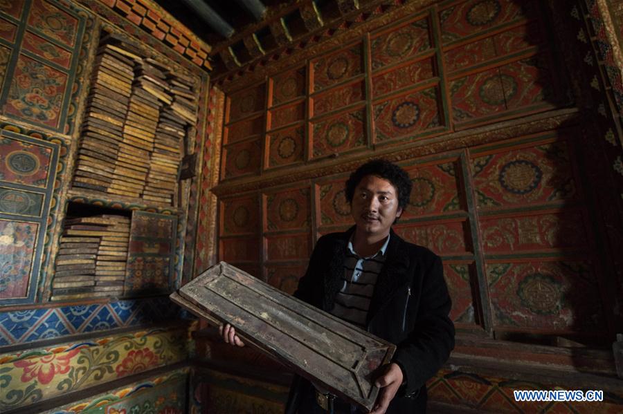 CHINA-SICHUAN-DAOCHENG-ANCIENT HOUSE (CN)