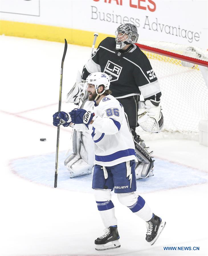 (SP)US-LOS ANGELES-NHL-LIGHTNING-KINGS