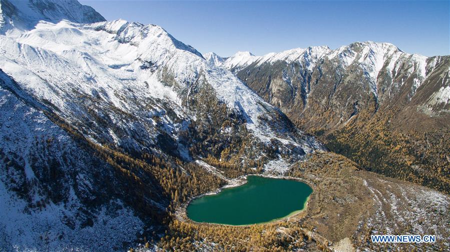 CHINA-SICHUAN-YALA MOUNTAIN-SCENERY (CN)