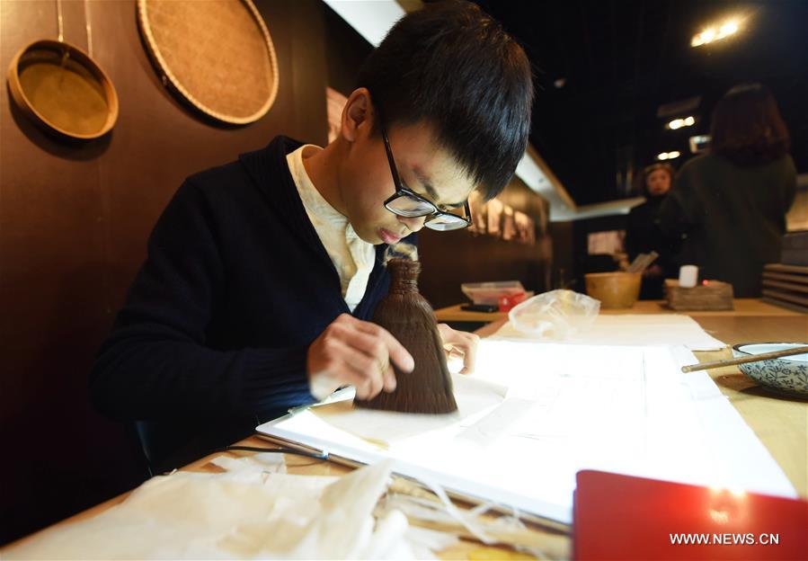 #CHINA-HANGZHOU-ANCIENT BOOKS RESTORATION (CN)