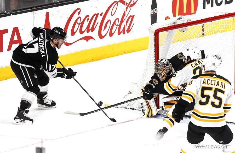 (SP)U.S.-LOS ANGELES-NHL-KINGS-BRUINS