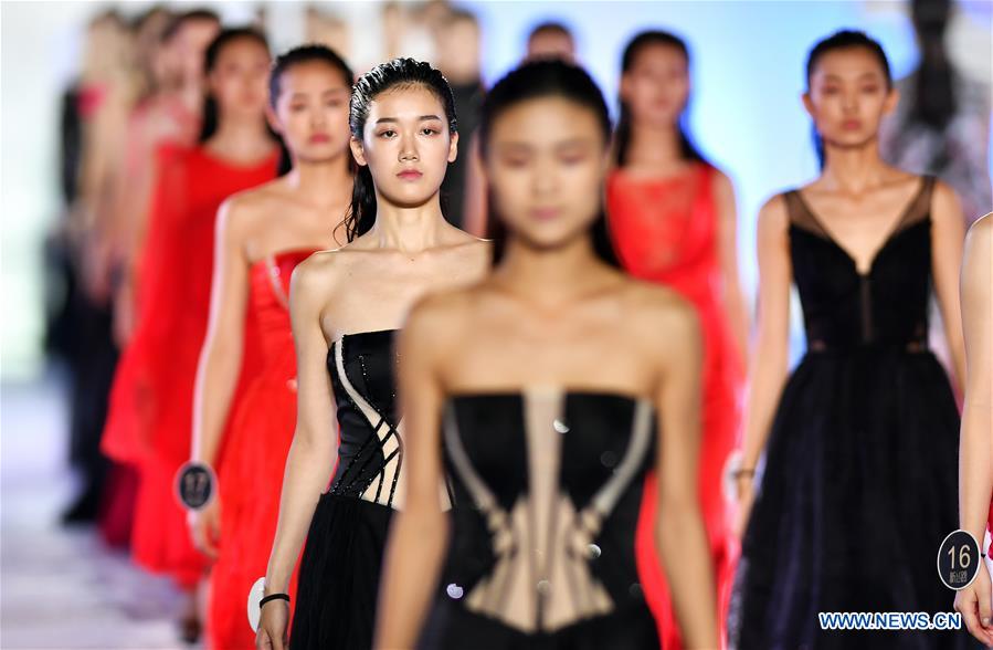 CHINA-SANYA-MODEL CONTEST (CN)