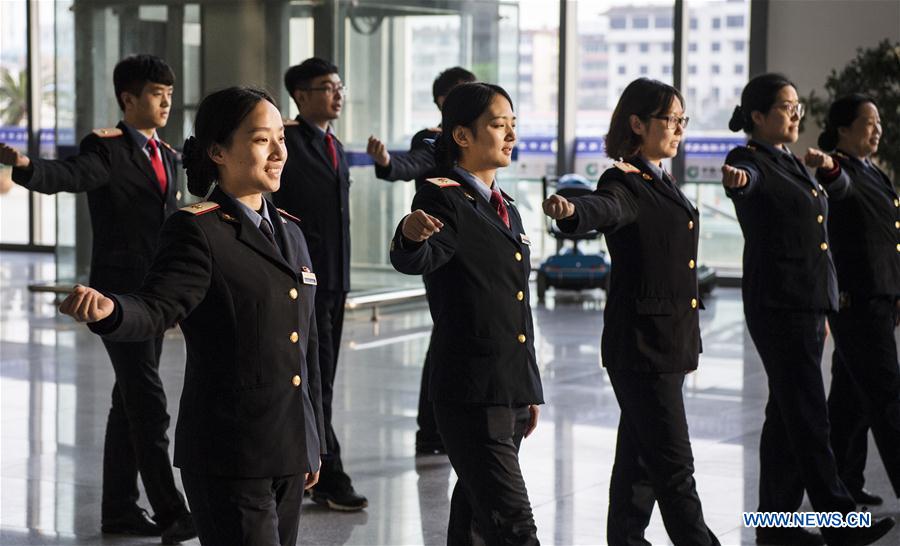 CHINA-XI'AN-CHENGDU-RAILWAY-TEST RUN (CN) 