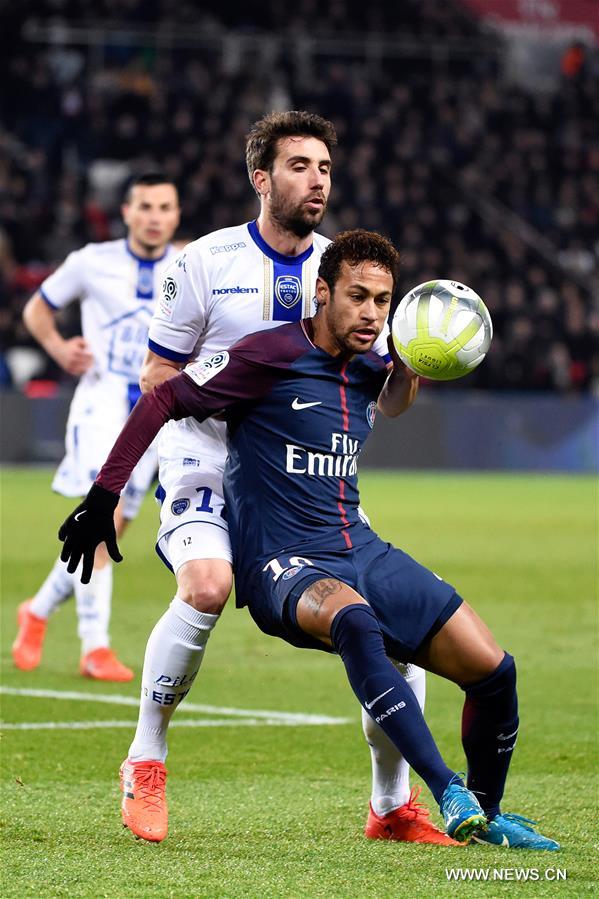 (SP)FRANCE-PARIS-FOOTBALL-LIGUE 1-PARIS SAINT-GERMAIN VS TROYES