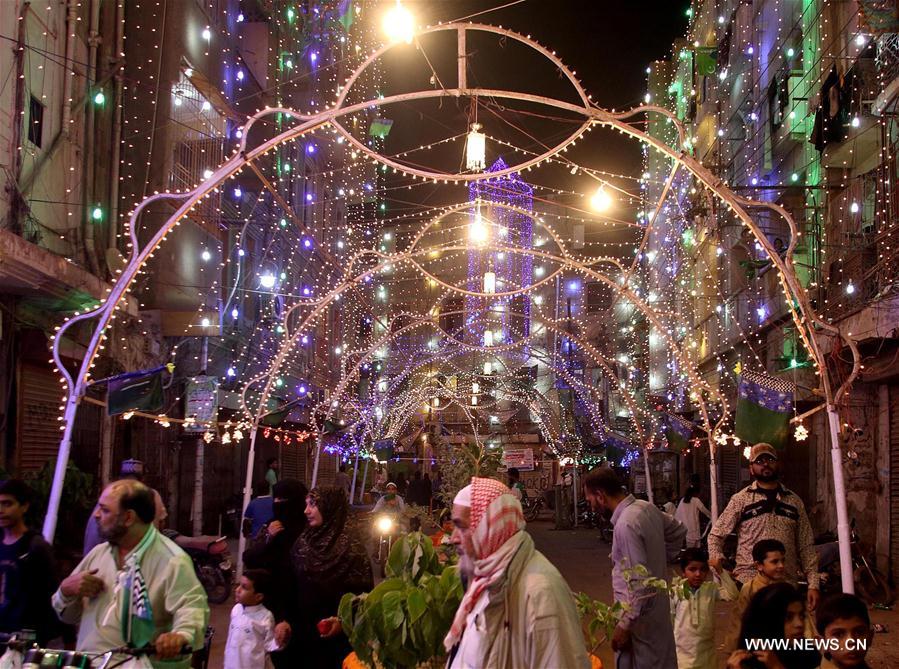 PAKISTAN-KARACHI-ILLUMINATIONS