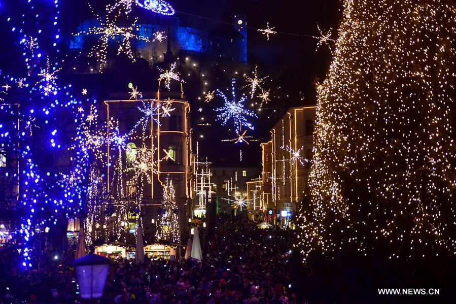 SLOVENIA-LJUBLJANA-CHRISTMAS-LIGHTS