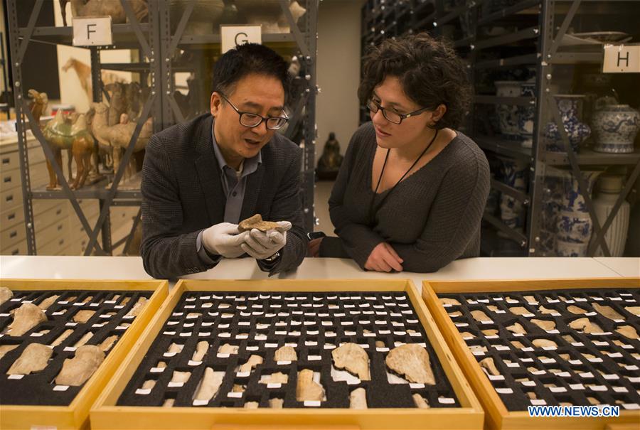 CANADA-TORONTO-ROYAL ONTARIO MUSEUM-ORACLE BONE SCRIPTS COLLECTION