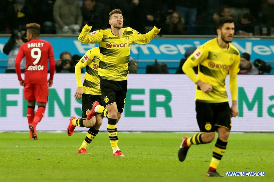 (SP)GERMANY-LEVERKUSEN-SOCCER-LEVERKUSEN-DORTMUND