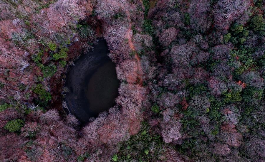 CHINA-XI'AN-CHENGDU HIGH-SPEED RAILWAY-DAILY LIFE (CN)