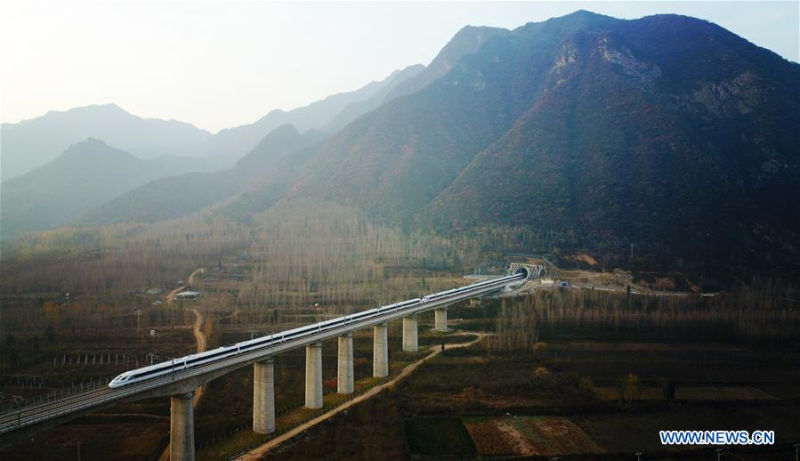 CHINA-XI'AN-CHENGDU HIGH-SPEED RAILWAY-OPERATION(CN)