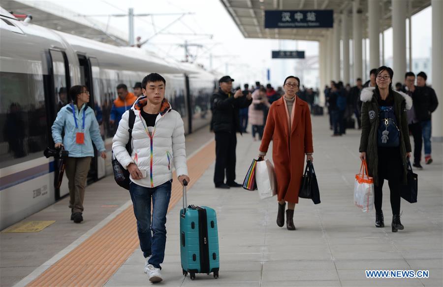 CHINA-XI'AN-CHENGDU HIGH-SPEED RAILWAY-OPERATION(CN)