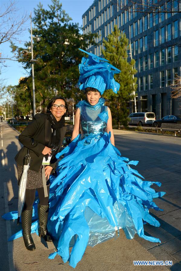 FRANCE-PARIS-CHINESE ARTIST-PERFORMANCE ART-CLIMATE CHANGE