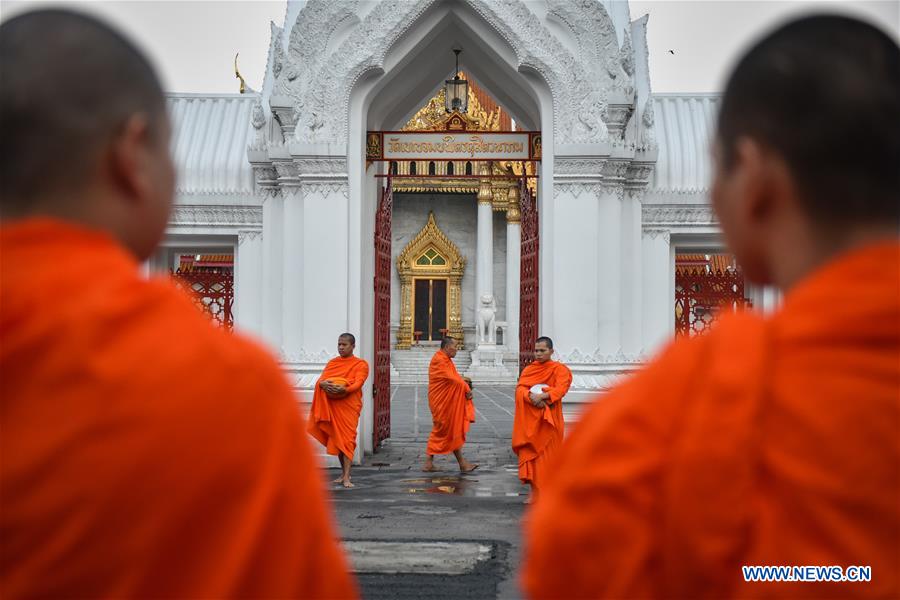 THAILAND-BANGKOK-MONKS