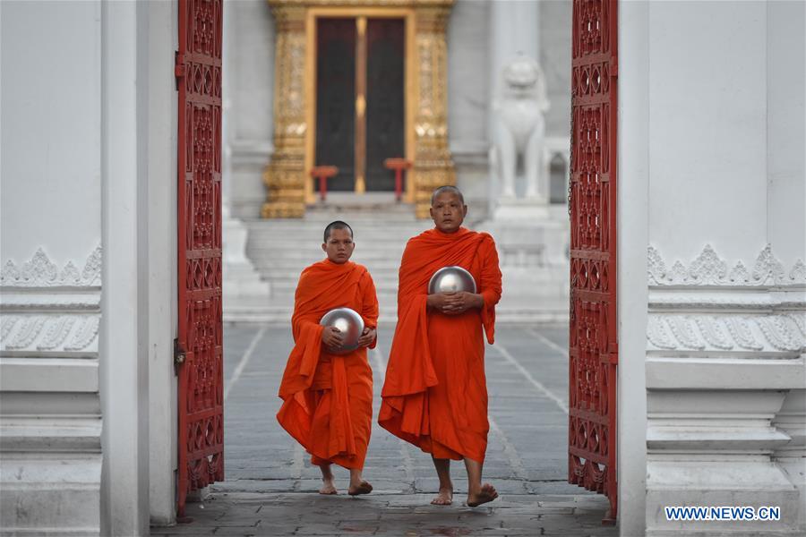 THAILAND-BANGKOK-MONKS