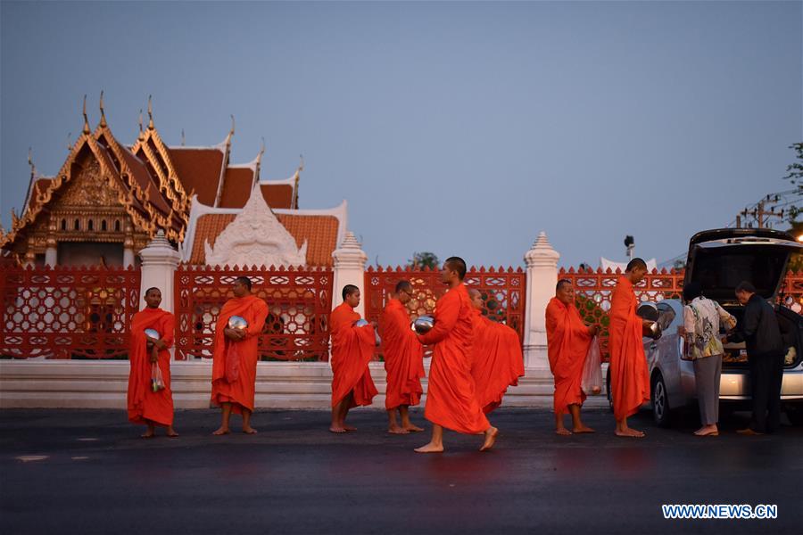 THAILAND-BANGKOK-MONKS