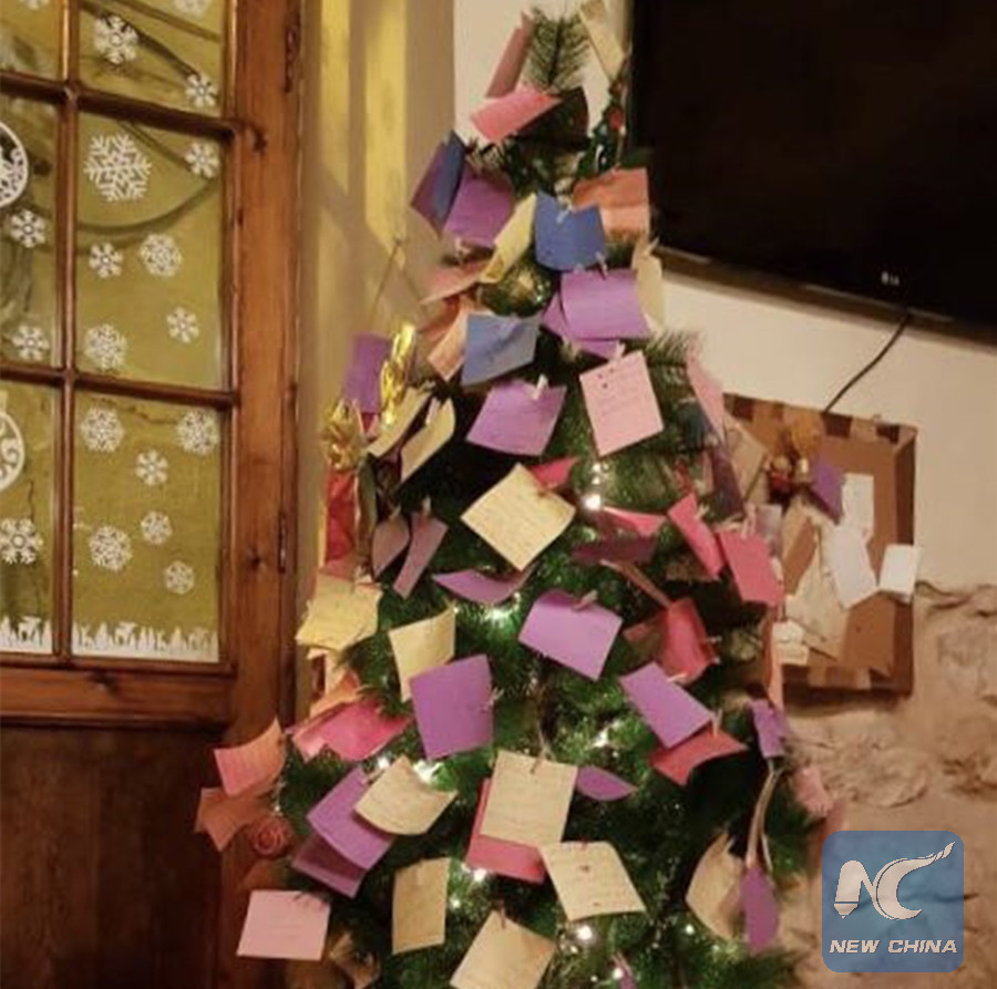 Syrians yearn for peace as old Damascus bathed in Christmas festive mood Xinhua English.news.cn