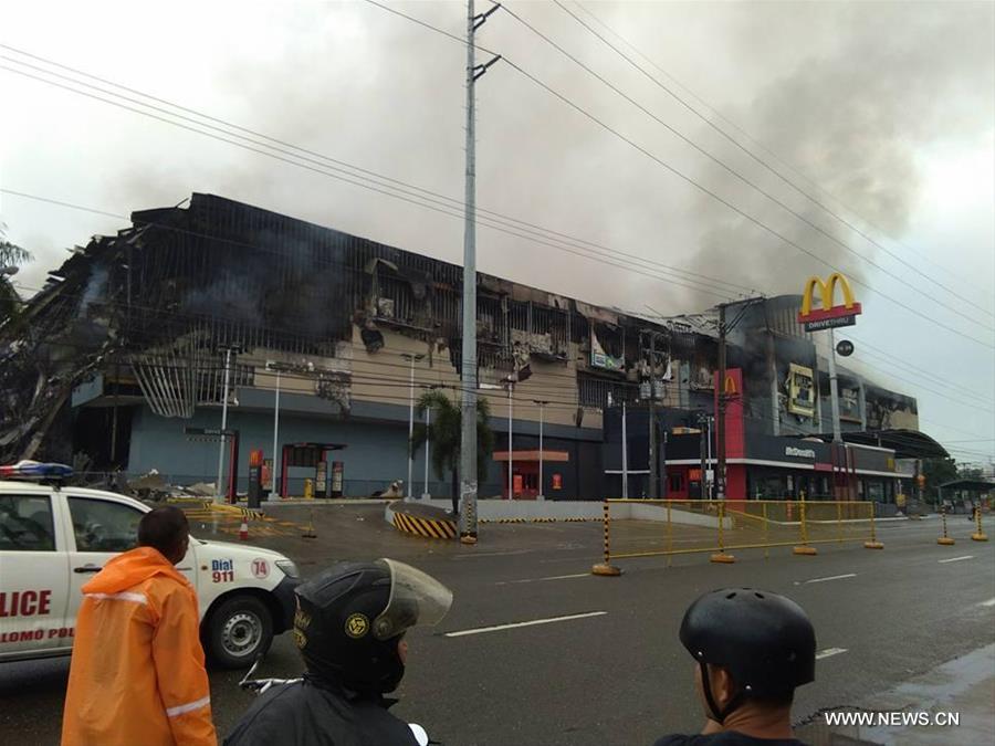 PHILIPPINES-DAVAO CITY-SHOPPING MALL-FIRE