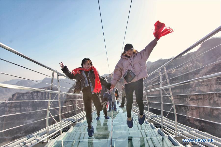 #CHINA-HEBEI-GLASS SUSPENSION BRIDGE (CN)