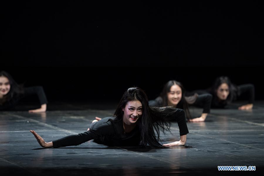 CHINA-YUNNAN-KUNMING-DANCE-ETHNIC GROUPS (CN)