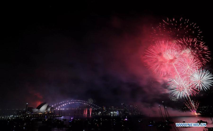AUSTRALIA-SYDNEY-FIREWORKS-NEW YEAR