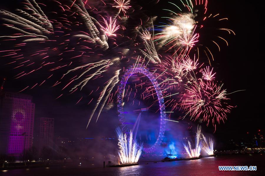 BRITAIN-LONDON-NEW YEAR-FIREWORKS