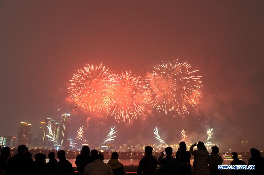 CHINA-CHANGSHA-FIREWORKS-NEW YEAR(CN)