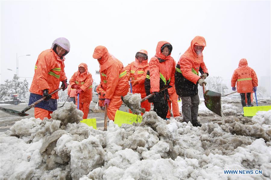 #CHINA-SNOWFALL-TRAFFIC (CN)