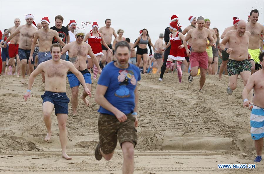 BELGIUM-OOSTENDE-NEW YEAR-DIVE