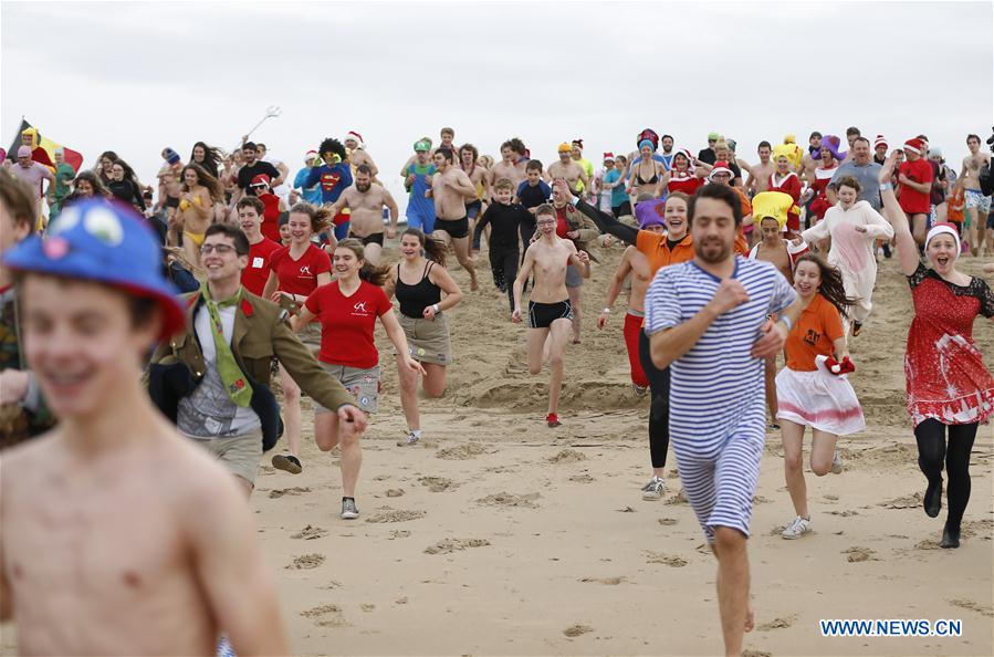 BELGIUM-OOSTENDE-NEW YEAR-DIVE