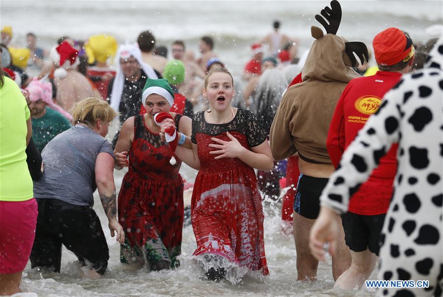 BELGIUM-OOSTENDE-NEW YEAR-DIVE