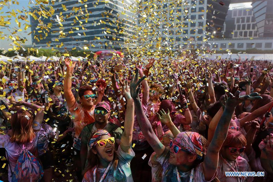 PHILIPPINES-PASAY CITY-2018 COLOR MANILA RUN