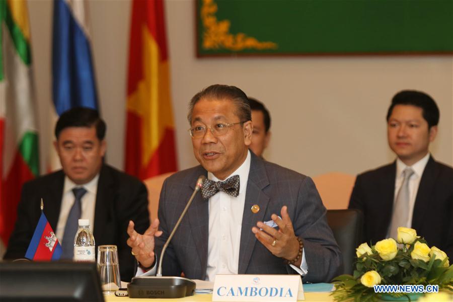 CAMBODIA-PHNOM PENH-LMC-SENIOR OFFICIALS-MEETING