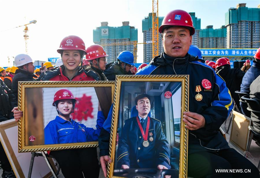 CHINA-BEIJING-WORKERS-PORTRAIT PHOTO (CN)