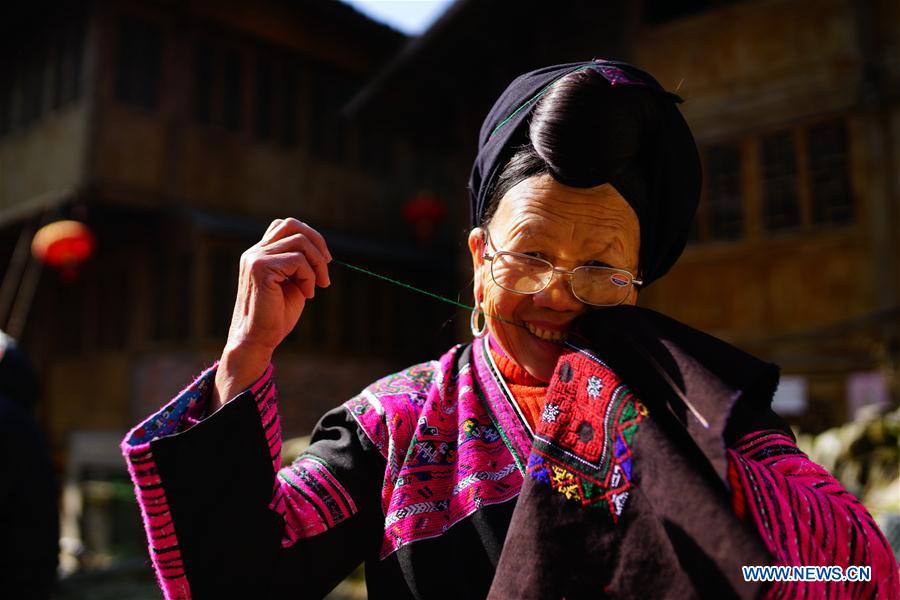 #CHINA-GUANGXI-YAO ETHNIC GROUP-CLOTHES (CN)