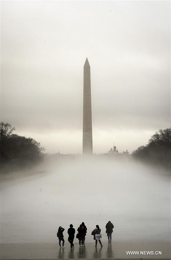 U.S.-WASHINGTON D.C.-FOG