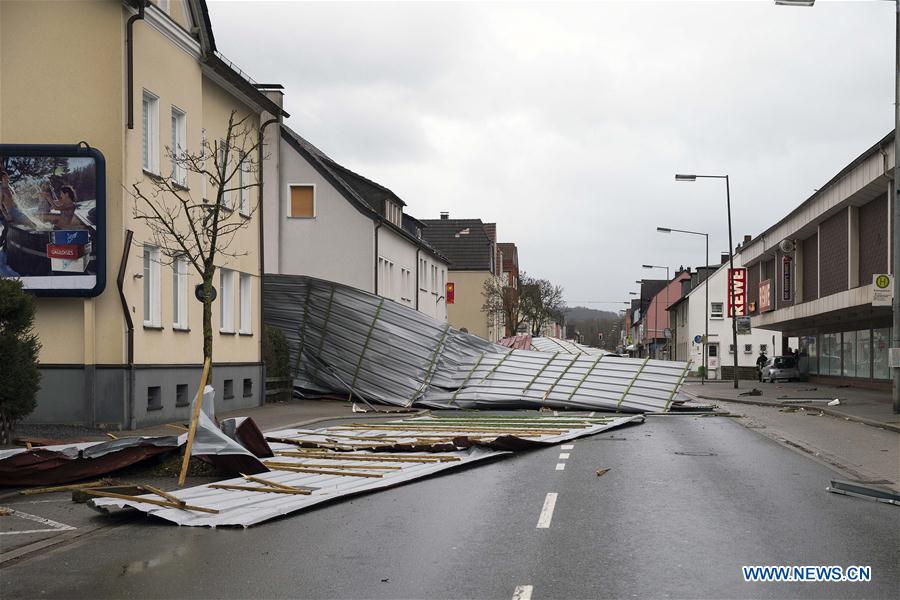 Storm Friederike batters Germany with hurricanestrength winds Xinhua