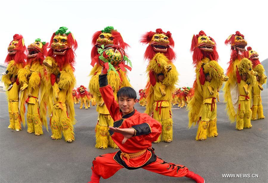 CHINA-HEBEI-FOLK CUSTOM-LION DANCE (CN)